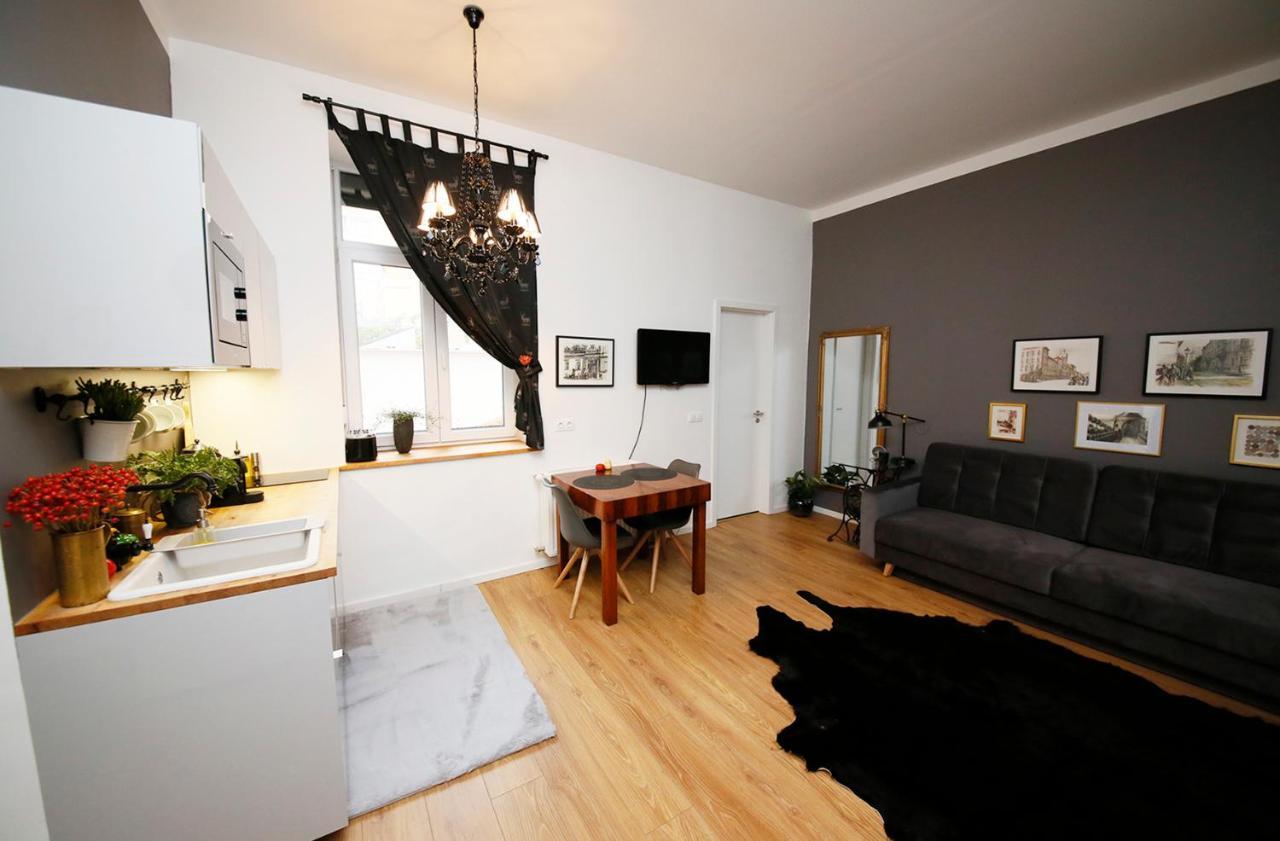 Mini Flat Apartman Pécs Zewnętrze zdjęcie